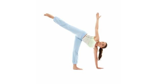 Ardha Chandraasana — stretch your spine and disappear those long top . with this particular simple yoga pose