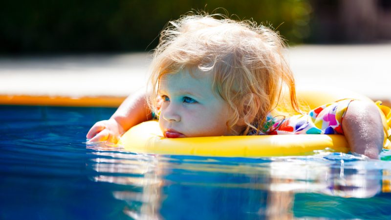 10 Ideas to Avoid Swimming Pool Dangers