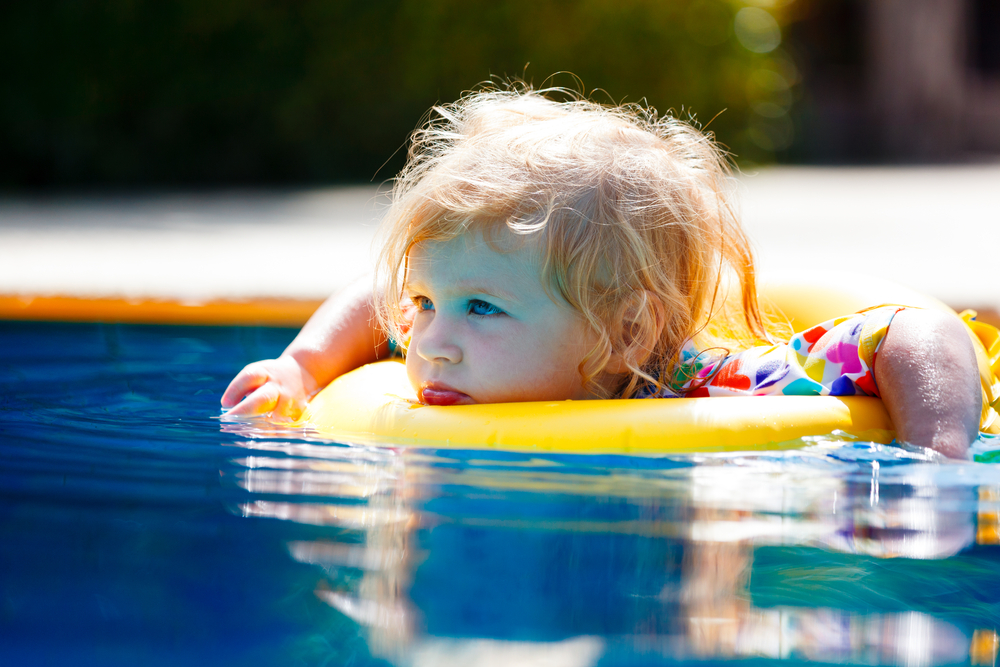 10 Ideas to Avoid Swimming Pool Dangers